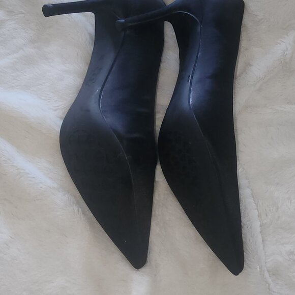 Shoes European size 39 - Picture 2 of 5